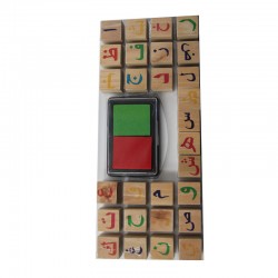 مكعبات خشبية لحروف اللغة العربية مع ختم  بلونين 